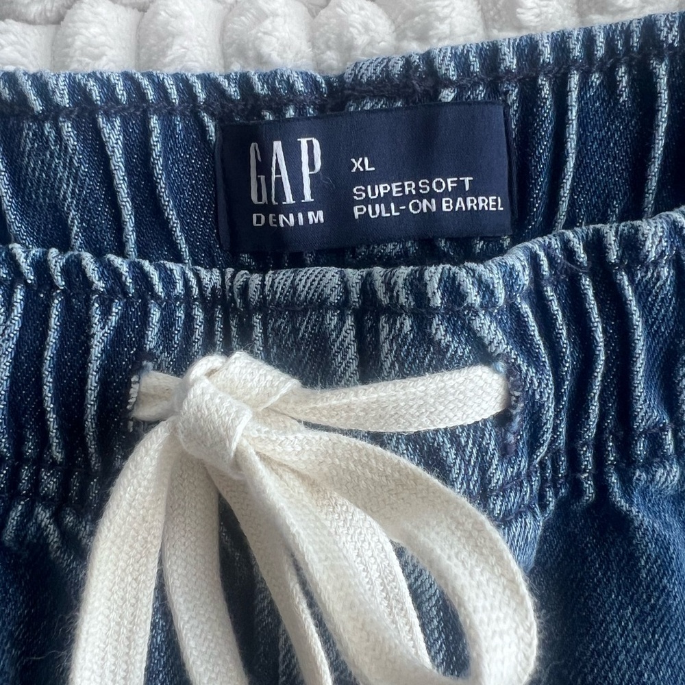 Gap Women's Super Soft Barrel Jeans - Picture 4 of 12